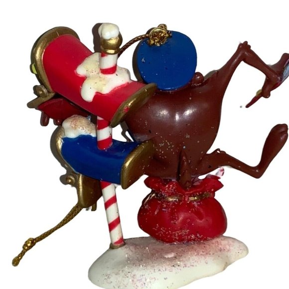 WARNER BROS LOONEY TUNES Mailman Taz Biting Letters Christmas Tree Ornament - Picture 3 of 6